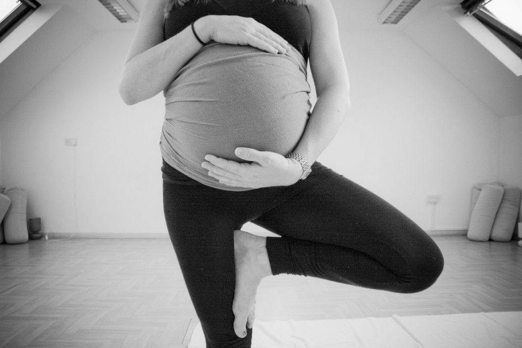 yogapregnantiilowres-2